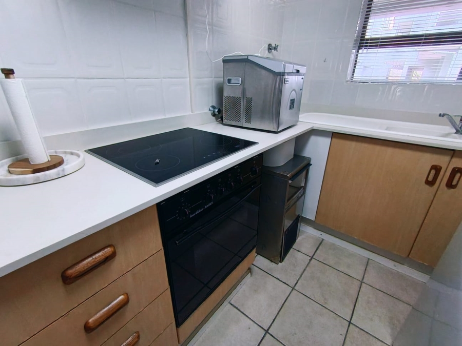 2 Bedroom Property for Sale in Hartenbos Central Western Cape